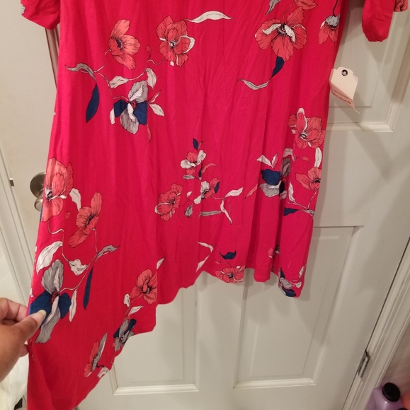 - St. John's Bay Red Flowery Dress/Blouse - Picture 6 of 11